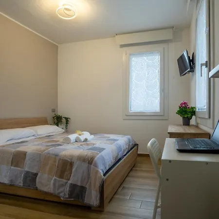 Tra Il Ed Il Balsamico Apartment